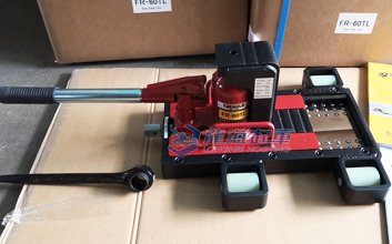 FR-60TL帶滑動臺爪式千斤頂正面實拍二 FR-60TL帶滑動臺爪式千斤頂正面實拍二